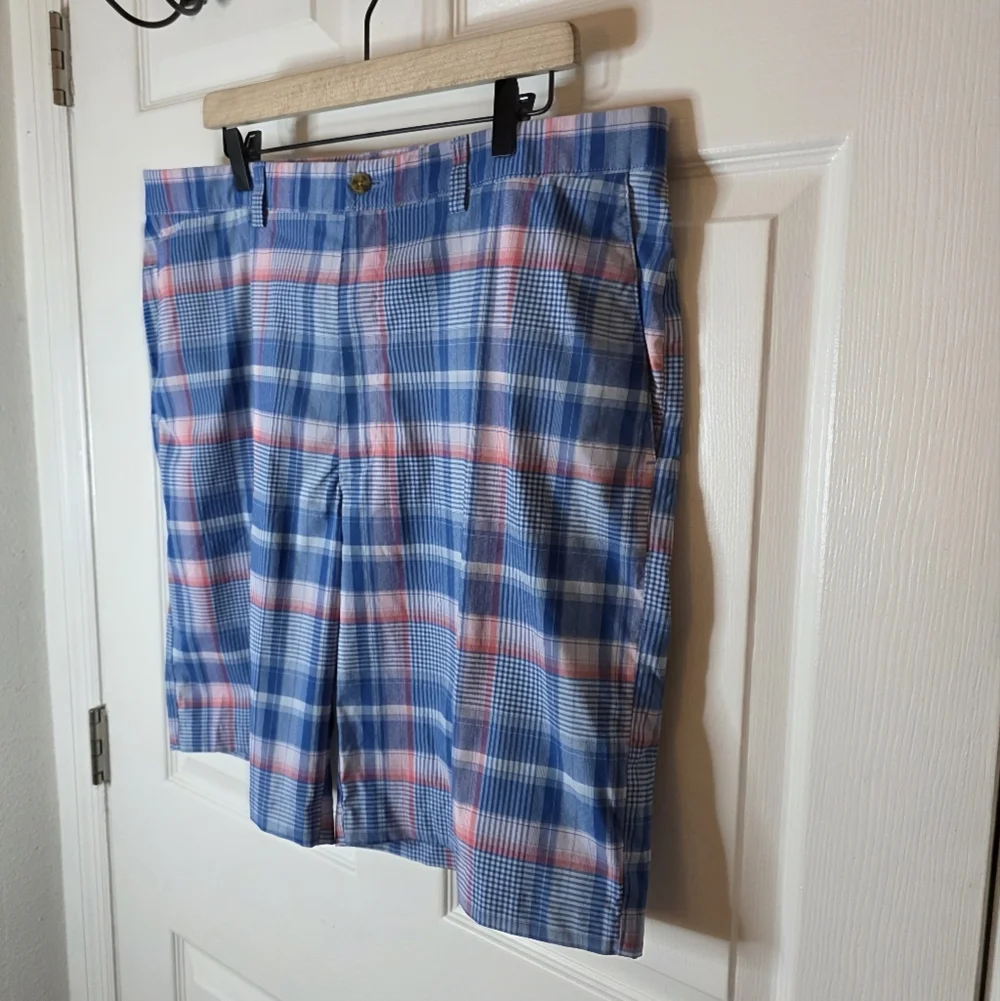 PGA TOUR Mens Golf & Casual Shorts. 38